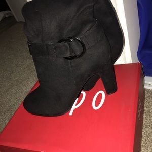 High heeled calf boots